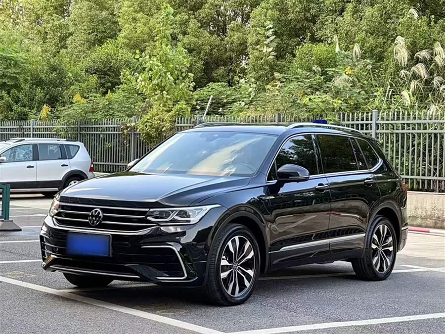 VOLKSWAGEN  TIGUAN  2023 SOLD  ID: ZJ250629390
